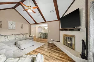 2931 Camelot Ln, Missouri City, TX 77459 - Photo 6
