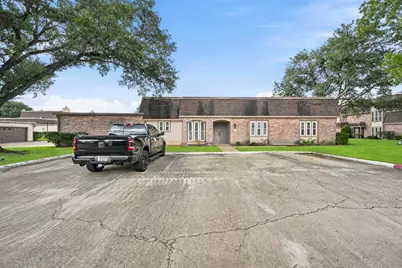 2931 Camelot Lane, Missouri City, TX 77459 - Photo 32