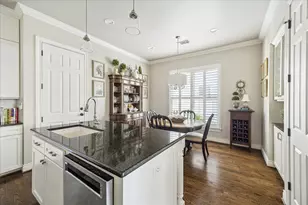 2435 North Blvd, Houston, TX 77098 - Photo 10