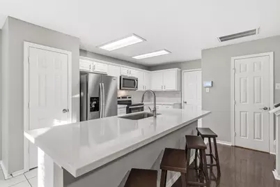 19 Timberstar St Street, The Woodlands, TX 77382 - Photo 14