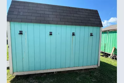 851 Trout Boulevard, Crystal Beach, TX 77650 - Photo 28