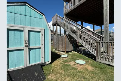 851 Trout Boulevard, Crystal Beach, TX 77650 - Photo 26