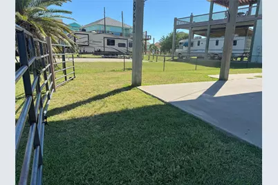 851 Trout Boulevard, Crystal Beach, TX 77650 - Photo 6