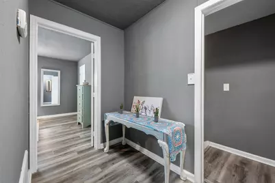 3218 Avenue Q 1/2, Galveston, TX 77550 - Photo 14