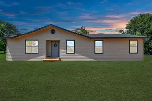 1030 San Felipe Rd, Sealy, TX 77474 - Photo 2