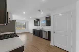 14407 Woodcott Warren Wy, Rosharon, TX 77583 - Photo 12