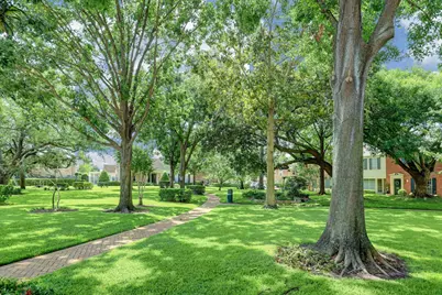 5842 Doliver Drive #47, Houston, TX 77057 - Photo 22