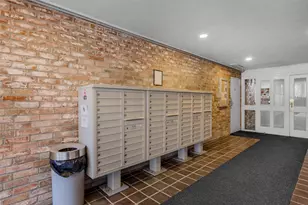 361 N Post Oak Ln, Houston, TX 77024 - Photo 34