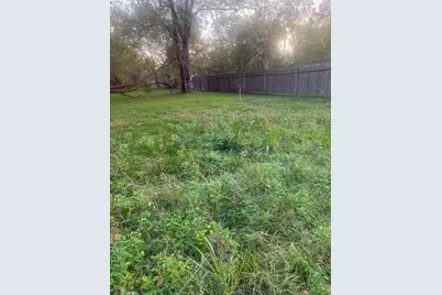2379 Pope Street, Beaumont, TX 77703 - Photo 4