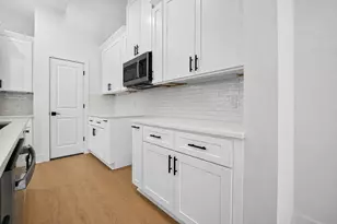 308 Engel St, Houston, TX 77011 - Photo 16