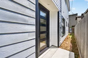 308 Engel St, Houston, TX 77011 - Photo 4