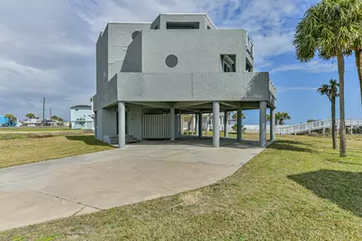 18611 W De Vaca Lane, Galveston, TX 77554 - Photo 2