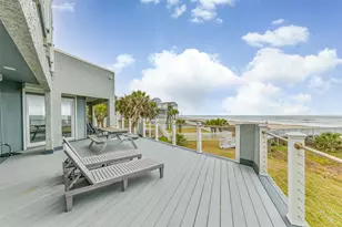 18611 W De Vaca Ln, Galveston, TX 77554 - Photo 16