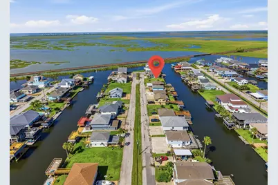 488 Pompano, Bayou Vista, TX 77563 - Photo 2