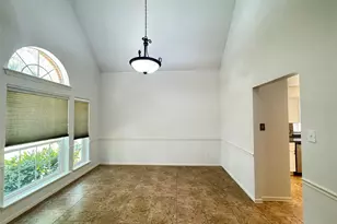 210 Rolling Plains Dr, Sugar Land, TX 77479 - Photo 6