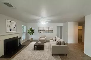 210 Rolling Plains Dr, Sugar Land, TX 77479 - Photo 16