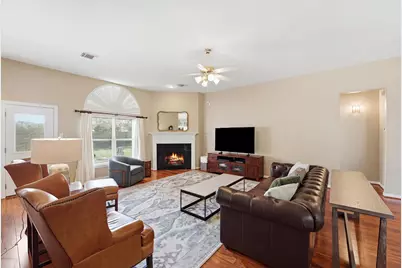 222 Meadowhill Lane, Dickinson, TX 77539 - Photo 4