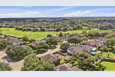 222 Meadowhill Lane, Dickinson, TX 77539 - Photo 26
