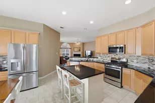 222 Meadowhill Ln, Dickinson, TX 77539 - Photo 6