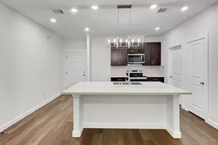 527 Autumn Ln, Livingston, TX 77351 - Photo 2