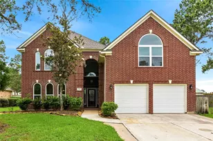 19307 Sun River Ln, Tomball, TX 77377 - Photo 2