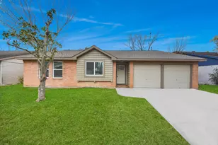 5811 Cartagena St, Houston, TX 77035 - Photo 2