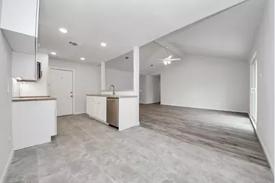 5811 Cartagena Street, Houston, TX 77035 - Photo 8