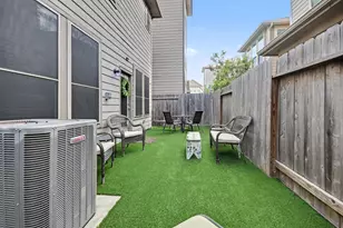 3119 Longleaf Meadows Dr, Houston, TX 77063 - Photo 24