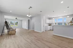 249 Mc Dade St, Hempstead, TX 77445 - Photo 6