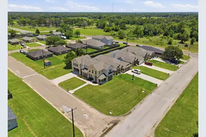 249 McDade Street, Hempstead, TX 77445 - Photo 4