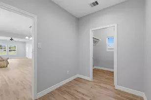 249 Mc Dade St, Hempstead, TX 77445 - Photo 12