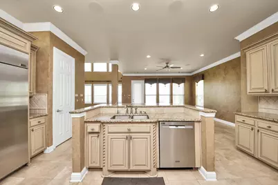 3727 Lakeridge Canyon Drive, Sugar Land, TX 77498 - Photo 18