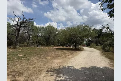 18124 County Road 163, Elmendorf, TX 78112 - Photo 6