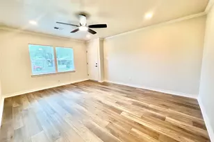 1010 15th Ave N, Texas City, TX 77590 - Photo 10
