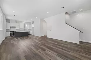 2708 Grand Fountains Dr, Houston, TX 77054 - Photo 10