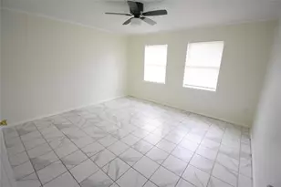 6229 Clover Ridge St, Houston, TX 77087 - Photo 22