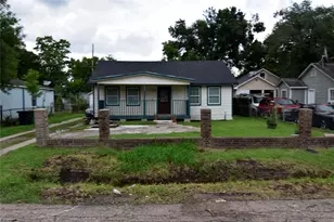 6229 Clover Ridge St, Houston, TX 77087 - Photo 2