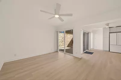 5115 Del Monte Drive #4/D, Houston, TX 77056 - Photo 8