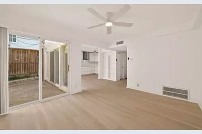 5115 Del Monte Drive #4/D, Houston, TX 77056 - Photo 6