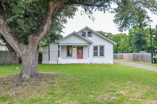 1615 Eagle Lake Rd, Sealy, TX 77474 - Photo 1