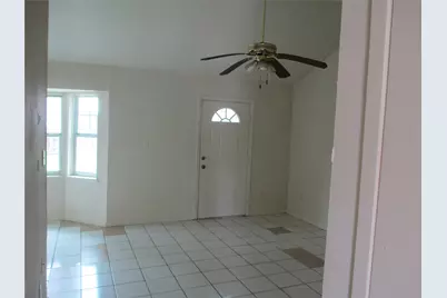 4504 Hemlock Drive, Baytown, TX 77521 - Photo 10