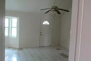 4504 Hemlock Dr, Baytown, TX 77521 - Photo 10