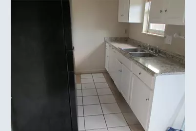 4504 Hemlock Drive, Baytown, TX 77521 - Photo 2