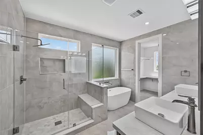 1424 W 23rd Street #B, Houston, TX 77008 - Photo 4