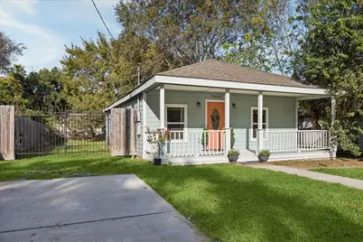 7933 Elwood Street, Houston, TX 77012 - Photo 1
