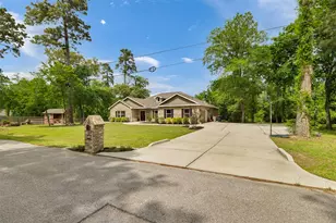 611 Meadow Xing Crossing, Magnolia, TX 77355 - Photo 2