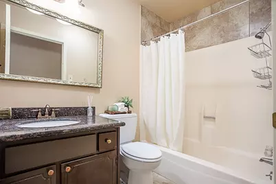 5874 Meadow Way, Beaumont, TX 77707 - Photo 10