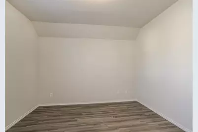 8706 Lar-Ree Oaks Circle, Houston, TX 77028 - Photo 8