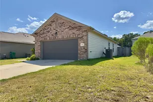 28407 Islington Dr, Huffman, TX 77336 - Photo 2