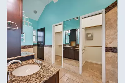 10315 Hedge Way Drive, Houston, TX 77065 - Photo 22